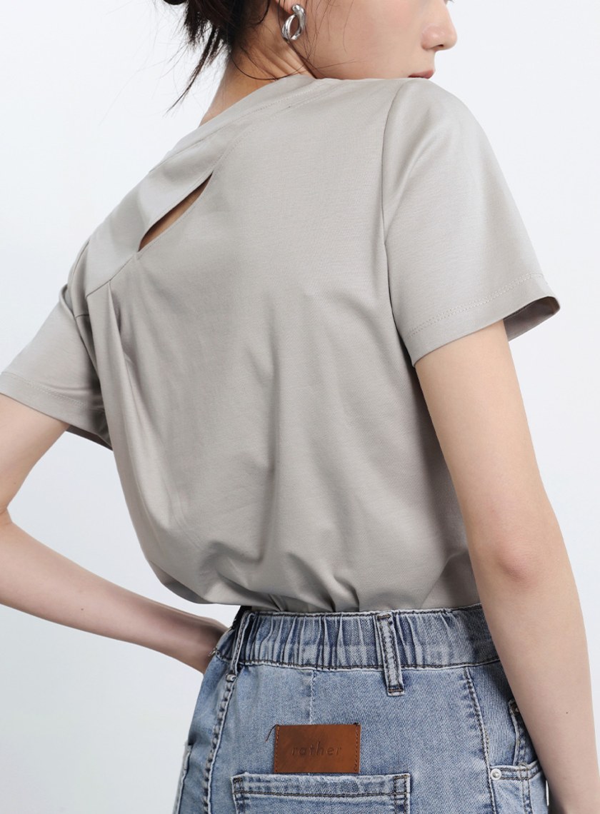 素面背簍空細節短袖上衣